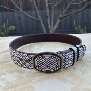 Men’s belts cuadro con pirámide