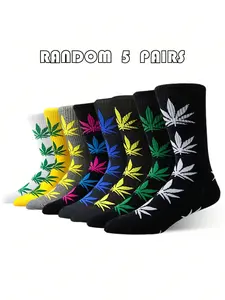 1/3/5 Pairs Random Neutral Maple Leaf Pattern Trendy Skateboard Crew Socks, Graffiti Gothic Style, Casual Black Sports Socks, Sweat-Absorbent & Breathable, Ideal for Gym, Campus & Daily Wear