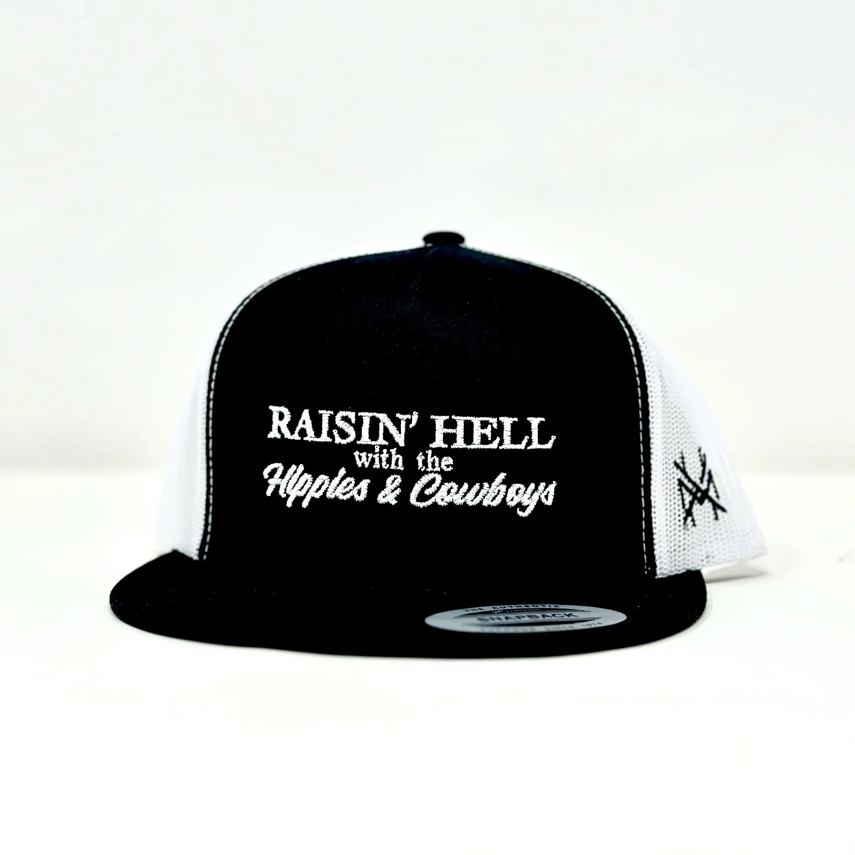 Flat Bill Black/White