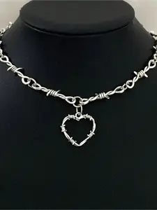 1 PC Small Wire Brambles Iron Heart Choker Necklace Heart Design Necklace Women Hip-Hop Gothic Punk Style Barbed Wire Little Thorns Chain Choker Gifts