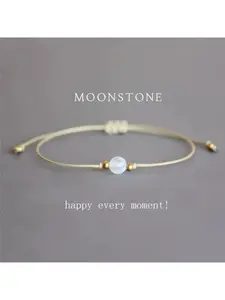 A Single Moonstone Bracelet, Beaded Bracelets, Exquisite Bracelet, with Drawstring Design, Suitable for Men And Women, Adjustable Elastic Cord, Perfect for Daily Wear & Special Occasions, Ideal Gift for Mother's Day