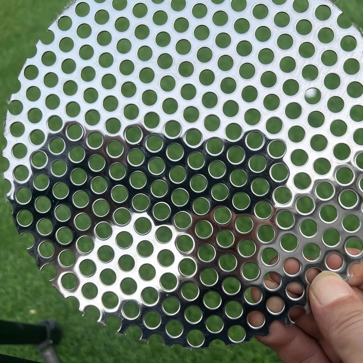 8" Diameter Round Slices Perforated Metal Sheets 19 Gauge Opening 1/3"(About 8 mm) Expanded Metal Mesh Perforated Plate 304 Stainless Steel Sheet Mesh Round Screen Panel Decorative Me
