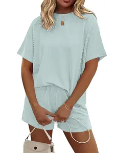 Two-piece Set Women's Solid Round Neck Short Sleeve Top & Shorts, Casual Pocket Top & Shorts Set for Daily Wear, Ladies Two-piece for All Seasons Womenswear Clothes, Classic Sets, Summer Clothes Set