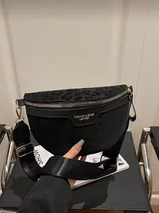 Y2K Vintage Chain Decor Belt Bag, Millennium Style Dog Print Leopard Pattern, Retro Crossbody Waist Pack, Fashion Accessory Strap, Crossbody Fanny Pack, Versatile Bag