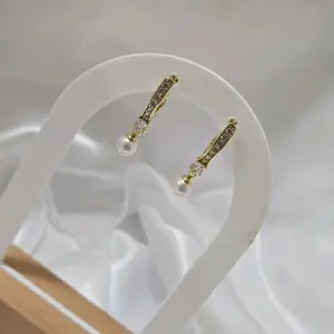 argollas medianas perla gold plated