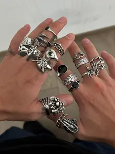 20 Piece Vintage Spider Skull Ring Set, Dark Punk Retro Joint Rings, Holiday Gift, Street Style Charm Jewelry, Stackable Rings, All Seasons