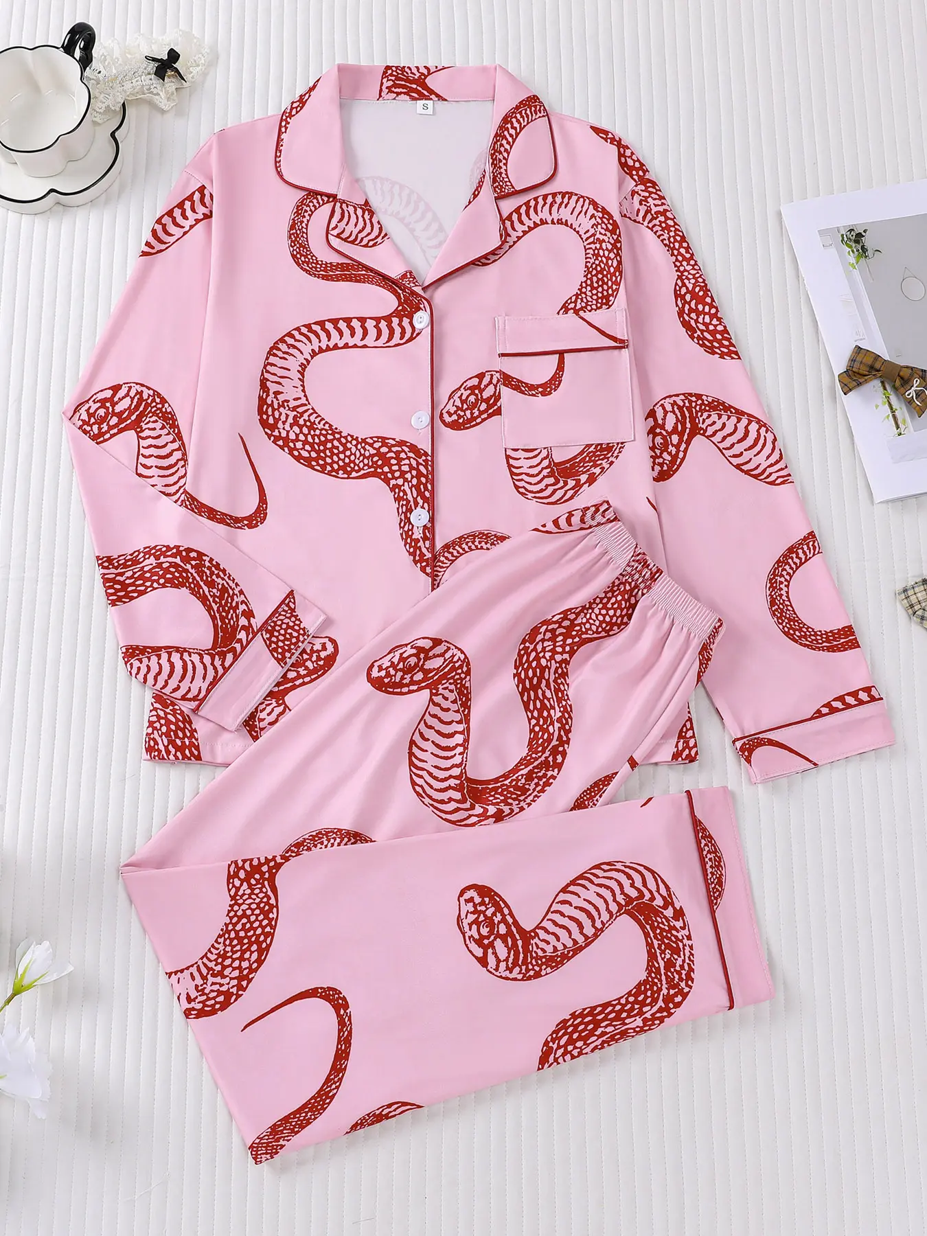 2-piece women's Pajama set with all-over cobra Snake print, Animal Print Pajamas, long sleeves, long pants, small pocket, button closure, elastic waistband, soft and comfortable, skin-friendly, Fitted, home leisure, Loungewear, daily wear, sleepwear