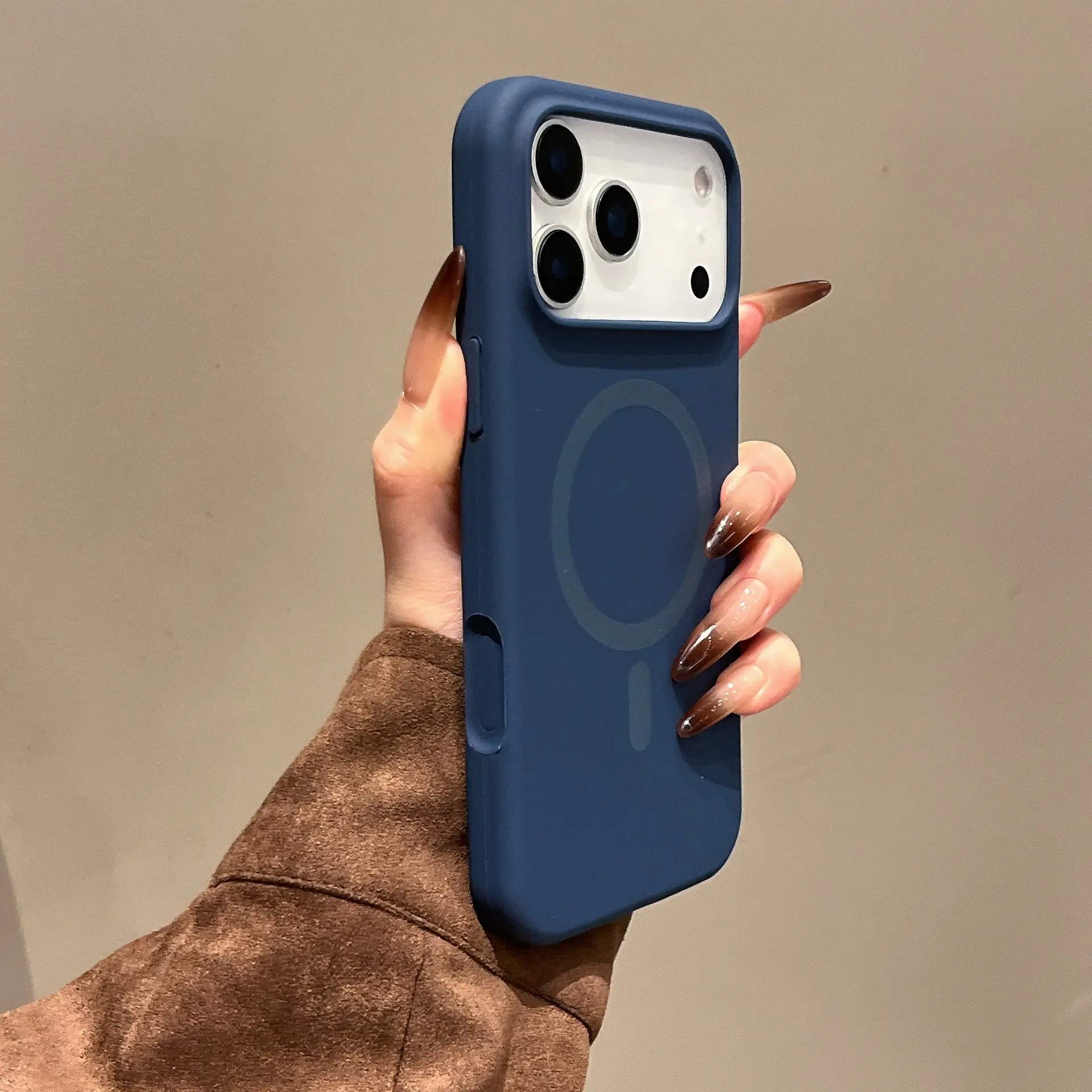 Liquid Silicone Heavy Duty Protection Phone Case, Anti-Fall Casing with Large Window Hollow-Out, Solid Color, Thick Ring Magnetic Suction, Skin-Feel Texture for iPhone 17 Pro Max, 16/15/14 Pro Max Multi-Model Mobile Phone Accessories