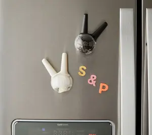 Chef'n Mini Magnetic Salt and Pepper Grinder Set