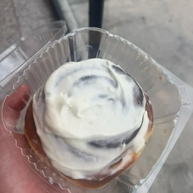 Cinnamon roll