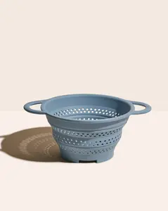 Multifunctional Collapsible Colander and Steamer Strainer Basket - Portable Kitchen Utensil for Rice, Salad, and Vegetable Straining
