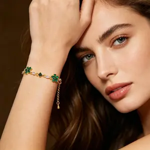 Non-Natural Crystal Floral Motif Bracelet - Summer New Dainty Versatile Fashion Hand Jewelry, Besties Matching Sets, Crystal Flowers Accent