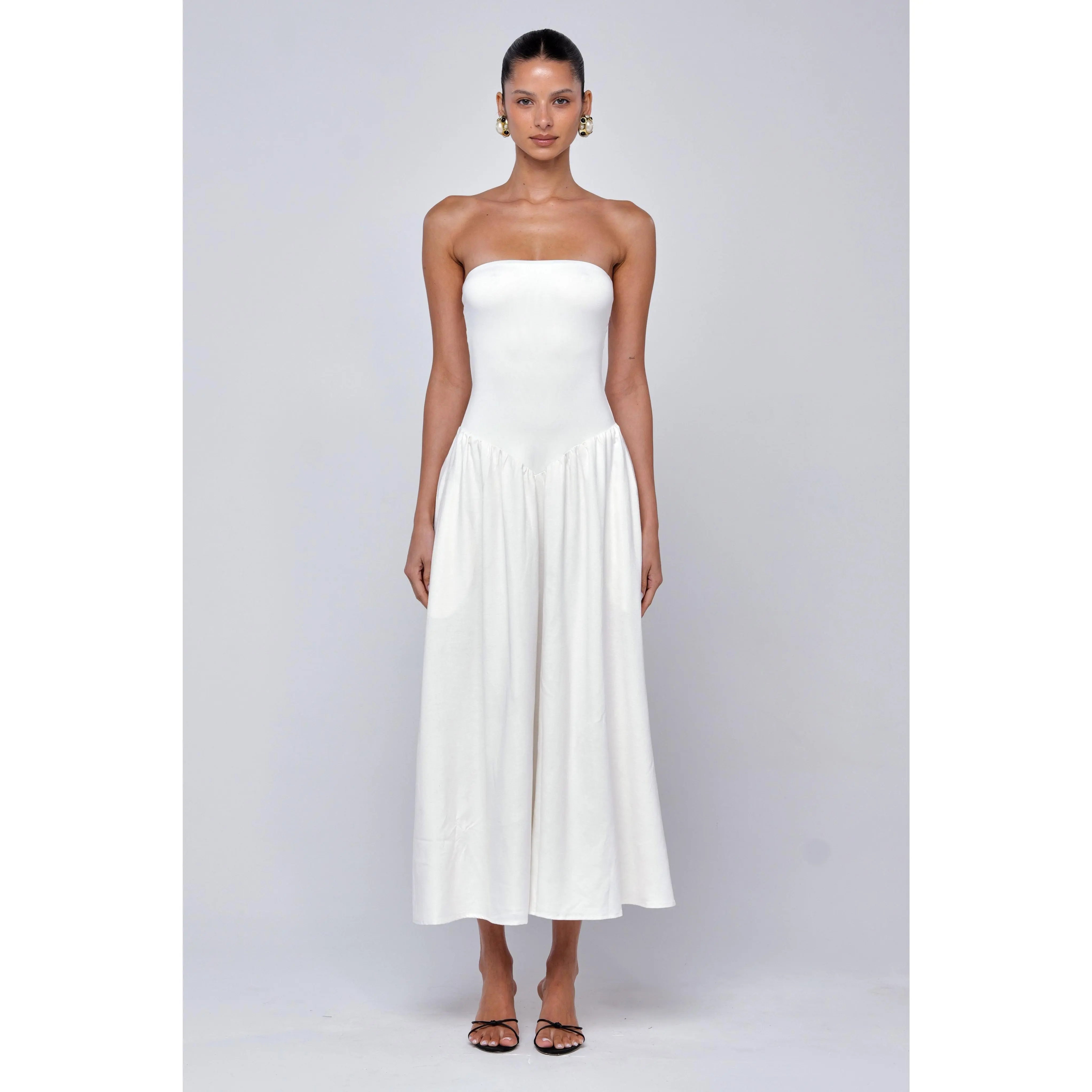 Mackenzie in White Linen