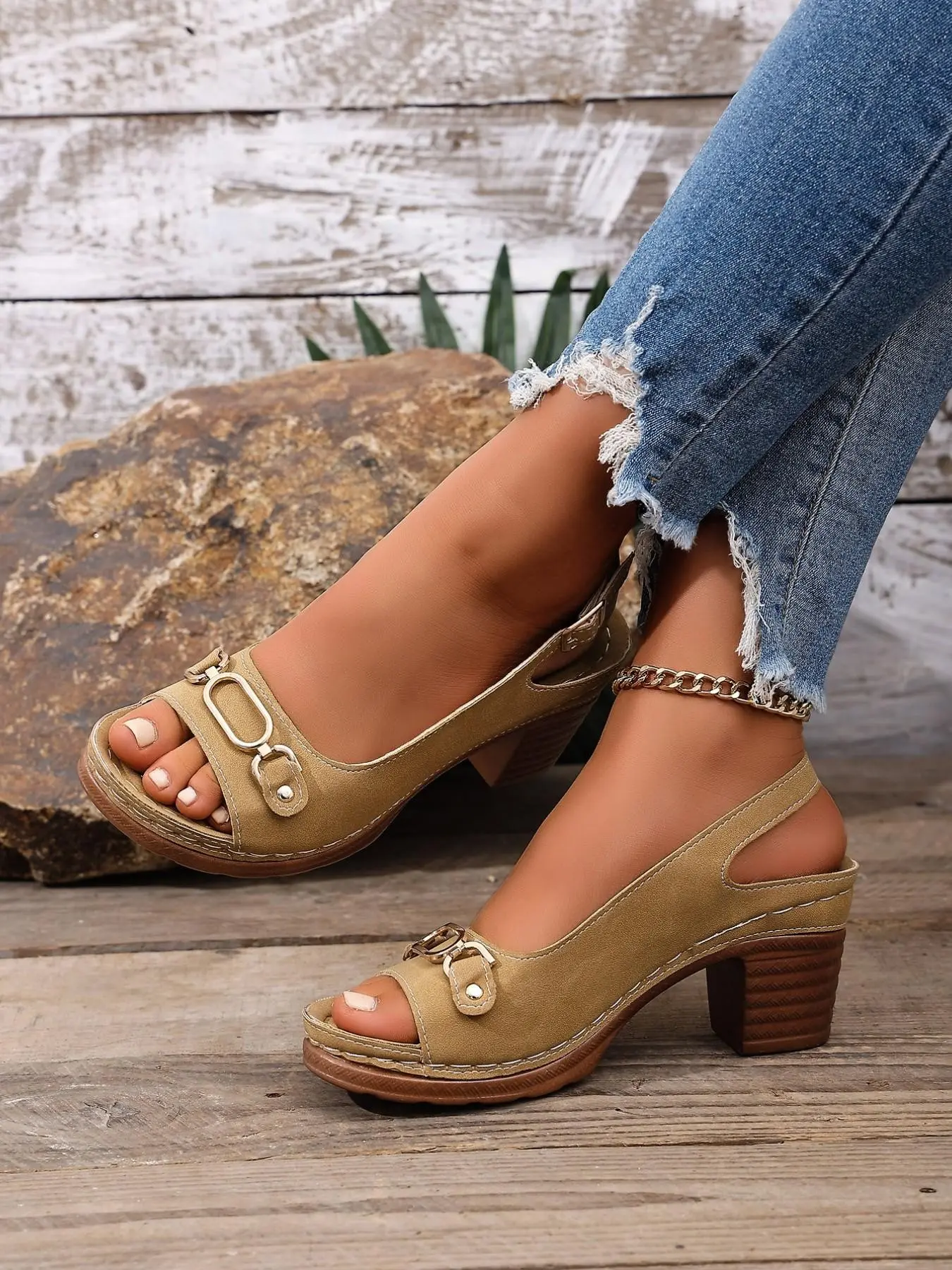 Vintage Thick Heel Fish Mouth Fashionable Sandals for Women, Summer Back Strap Buckle Design, Comfortable Thick Sole, Casual Office Shoes, Open Toe, Fashionable Footwear
