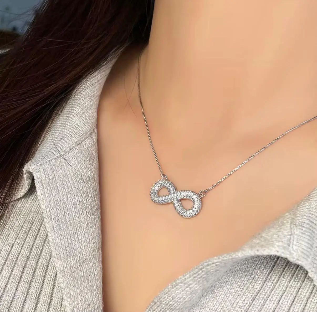 Dainty Silver Infinity Necklace – 20-Inch Chain, 1.5-Inch Sparkling Pendant, 925 sterling Silver