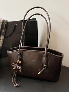 Fashionable, simple, personalized, versatile style women's shoulder bag, lightweight, portable, niche and exquisite women's bag, suitable for daily occasions such as commuting, shopping, dating, gatherings, and going out. PU Tote Satchel