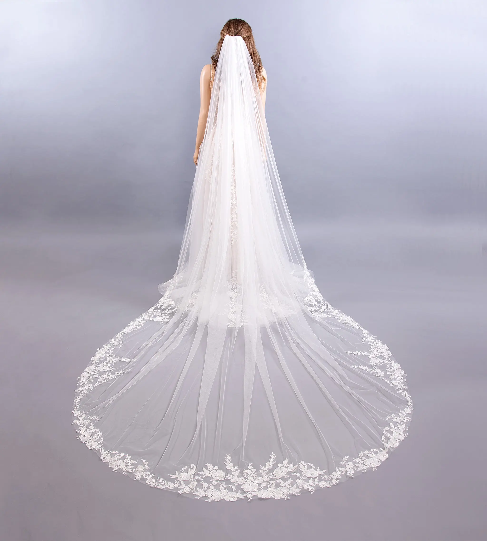 Light ivory wedding veil cathedral length V204C