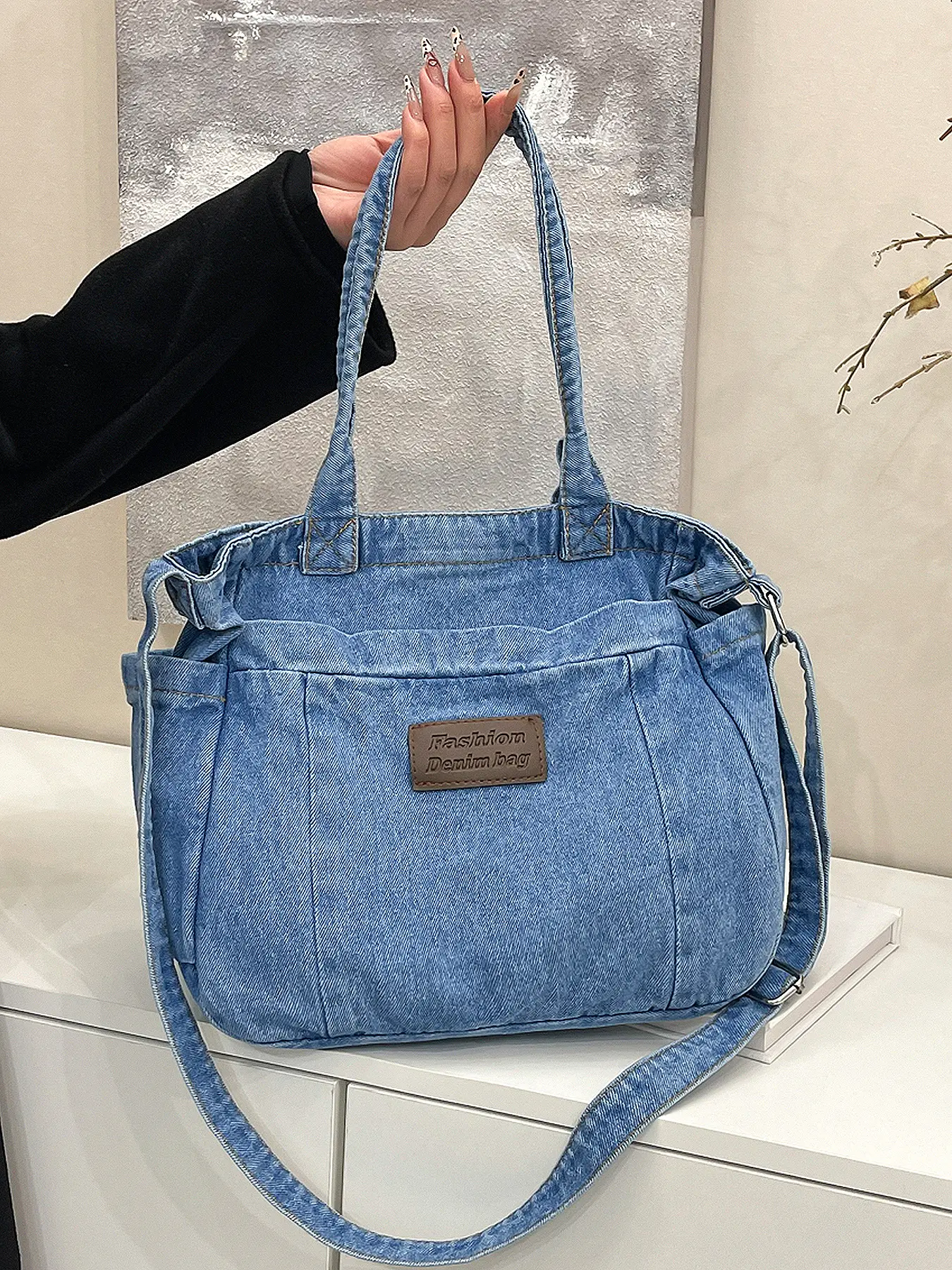 Niche design retro denim handbag, fashionable large-capacity shoulder crossbody Slouch bag, simple, practical, casual, daily versatile commuter bag, suitable for students to notebooks and books, shopping, etc., Denim Crossbody Bags, Crossbody Handbags