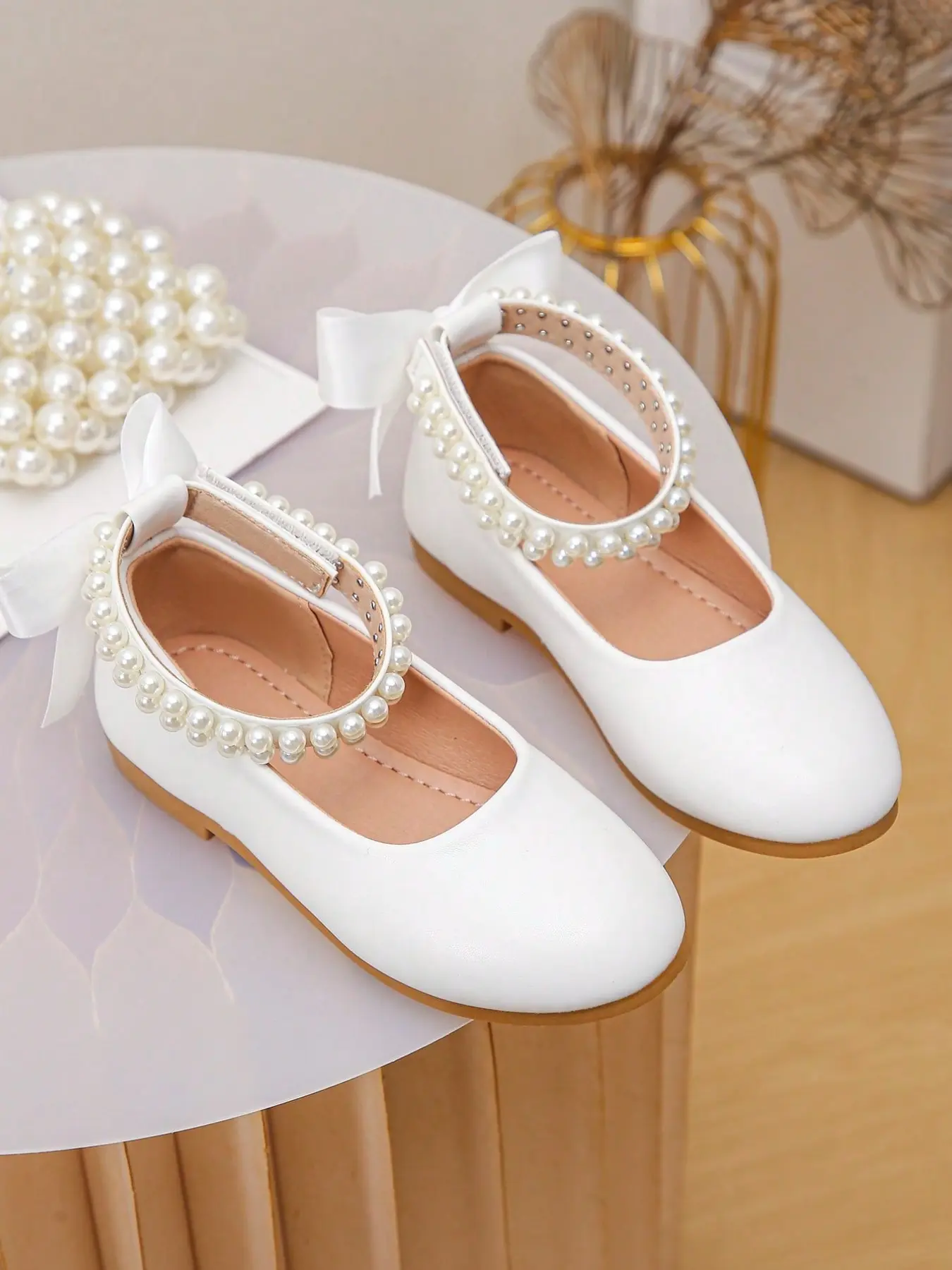 Girls' Princess Shoes with Pearl Bow, Soft Non-Slip Sole and Velvet Butterfly Knot, Velcro Closure, Bowknot Design Flats for Birthday Parties and Dance Performances