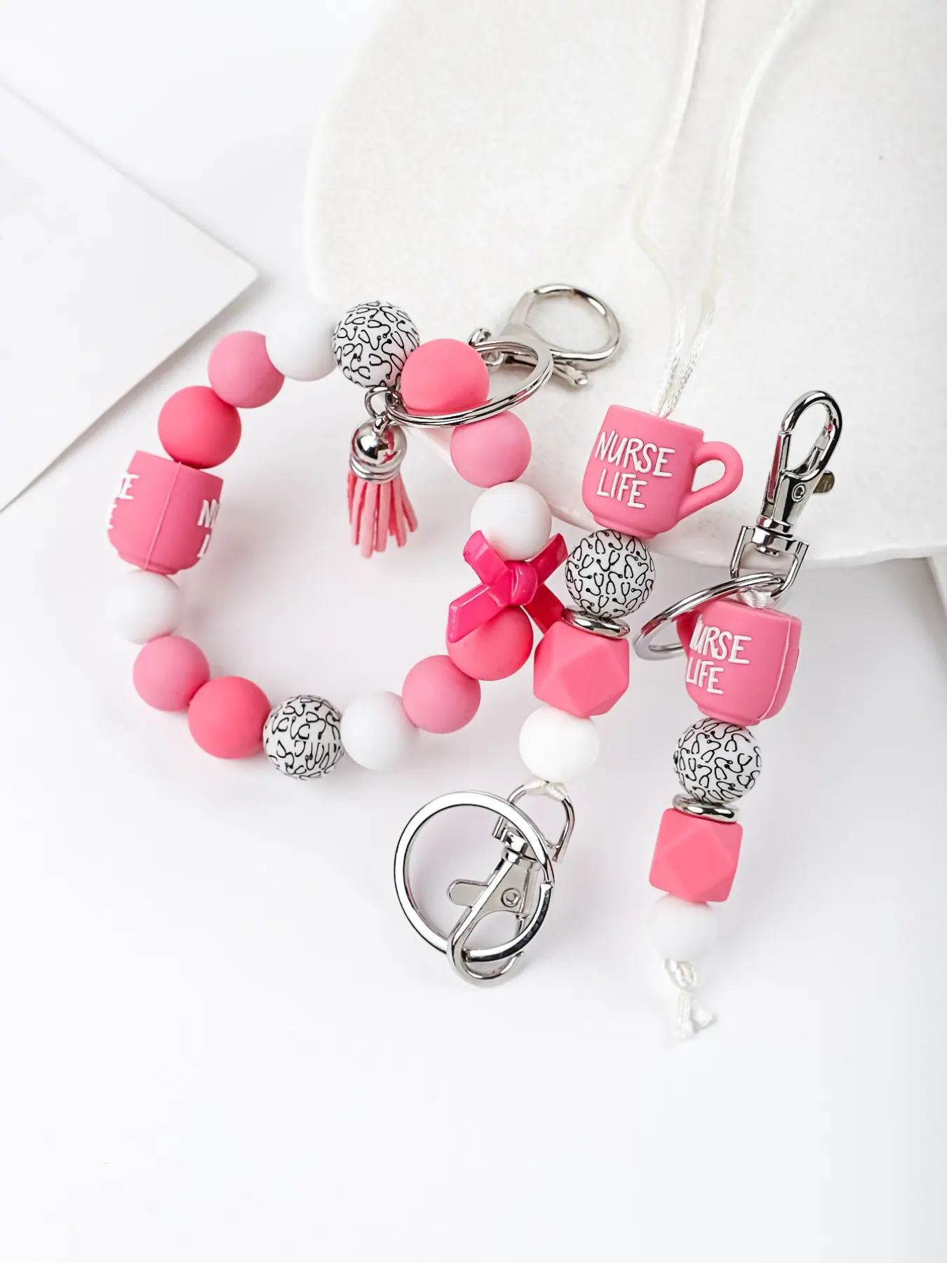 Silicone Beaded Wristband Keychain, Mini Tassel Key Chain, Perfect for Daily Wear, Nurse Appreciation Gift, Graduation Present, Lightweight Keychain