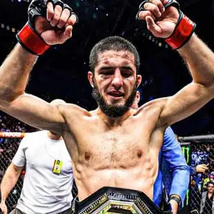 UFC TRADING CARD PULL GAME (1)