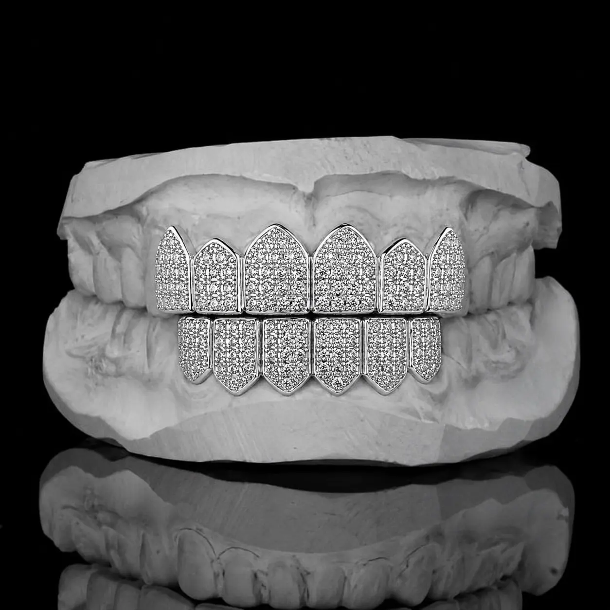 Iced Out CZ Vampire Fangs Grillz for Men and Women, Hip Hop Rapper Costume Decoration for Cosplay, Music Festivals, and Evening Entertainment, Includes Extra Molding Bars, Cubic Zirconia, Vampire Costume Women