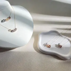 3 Heart Tricolor Necklace - Elegant Design with Heart Motif, Ideal for Any Occasion