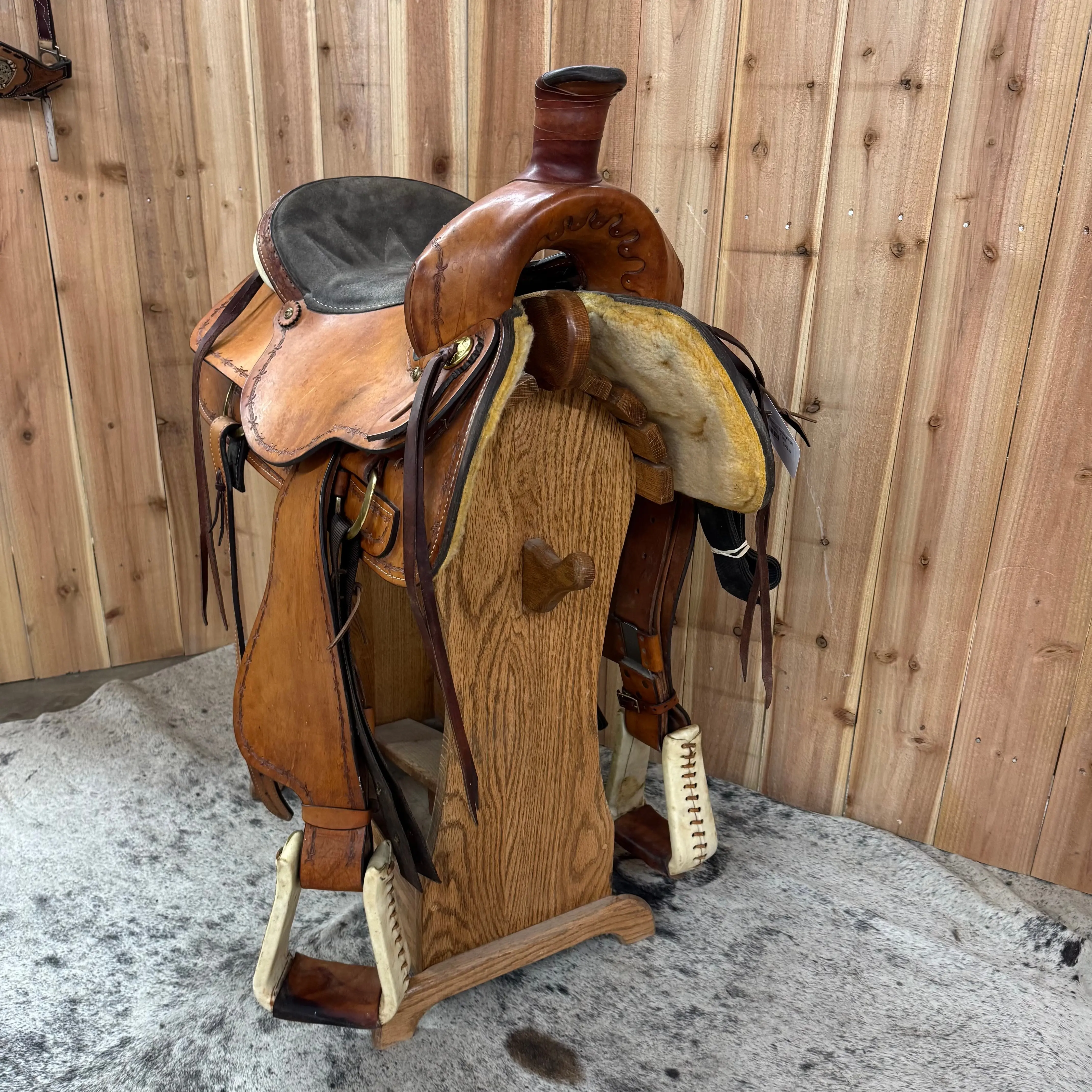 Used American Saddlery Roper Saddle, 17" Seat