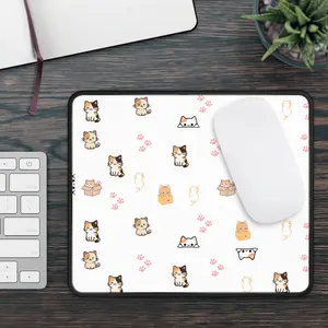 Cute Cat Pattern Gaming Mouse Pad — Kawaii Kitty Paw Print Desk Mat