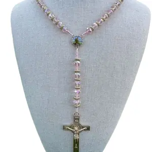 Rosario De San Judas Con Cuentas De Crystal Color Rosa ￼ Religioso - Elegant Floral Design with Crystal Accents