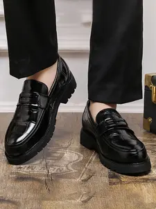 Men's Fashion Loafers Low-top casual loafers with rubber soles Synthetic upper/lining/insole Pointed toe design All-season embossed leather slip-on business loafers