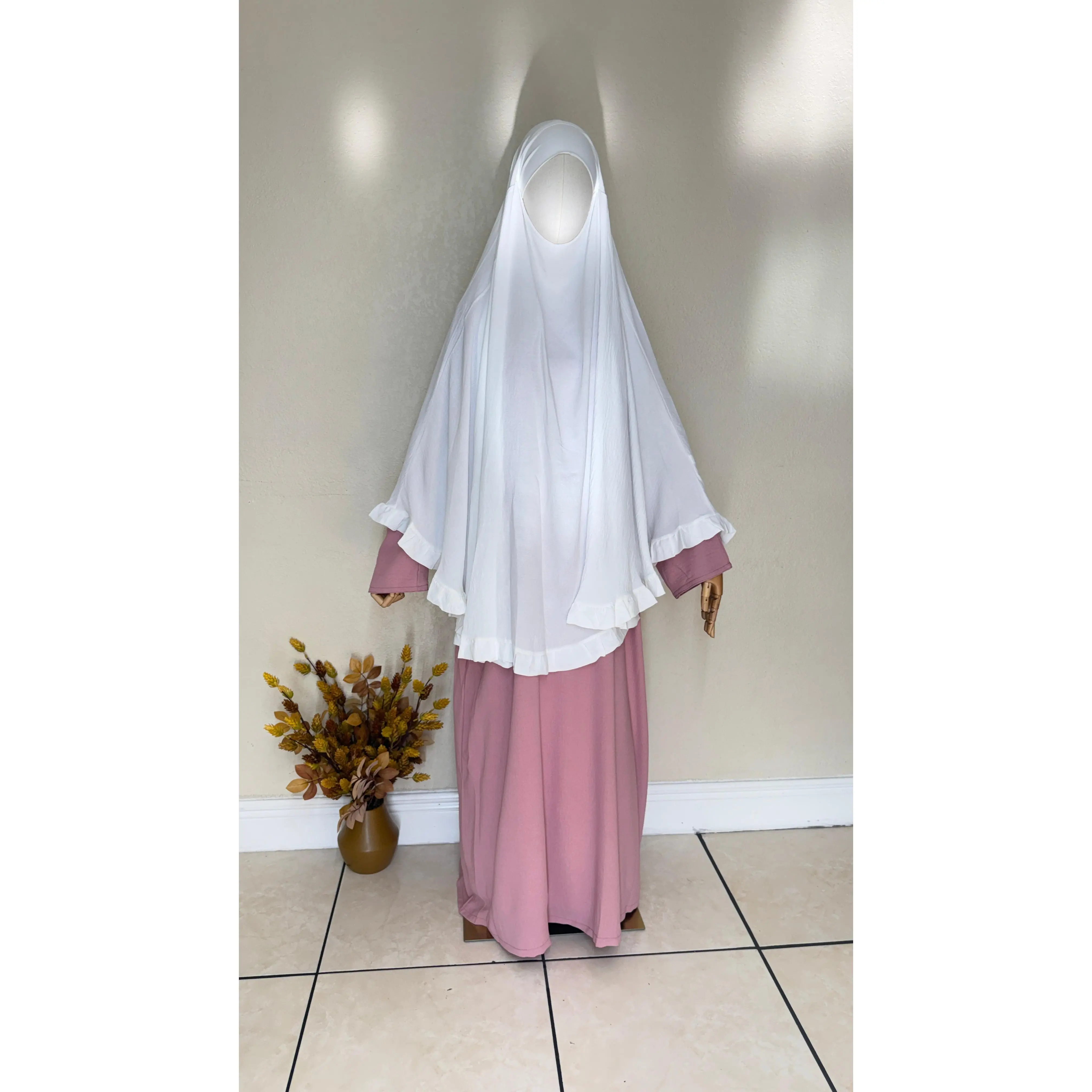 Saafiyah Khimar in White