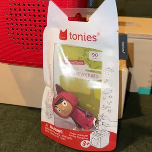 Purple with Medium Hue Creative-Tonie