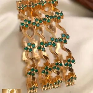 High Gold AD Crystal Bracelet & Bangles Set 4pcs Indian Bollywood Styles Cubic Zirconia Bangle Set Sizes 2.4 2.6 2.8 2.10 for Glamorous Looks