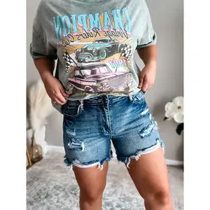 Alaina Mid-Rise Shorts (Petra153), Medium Wash