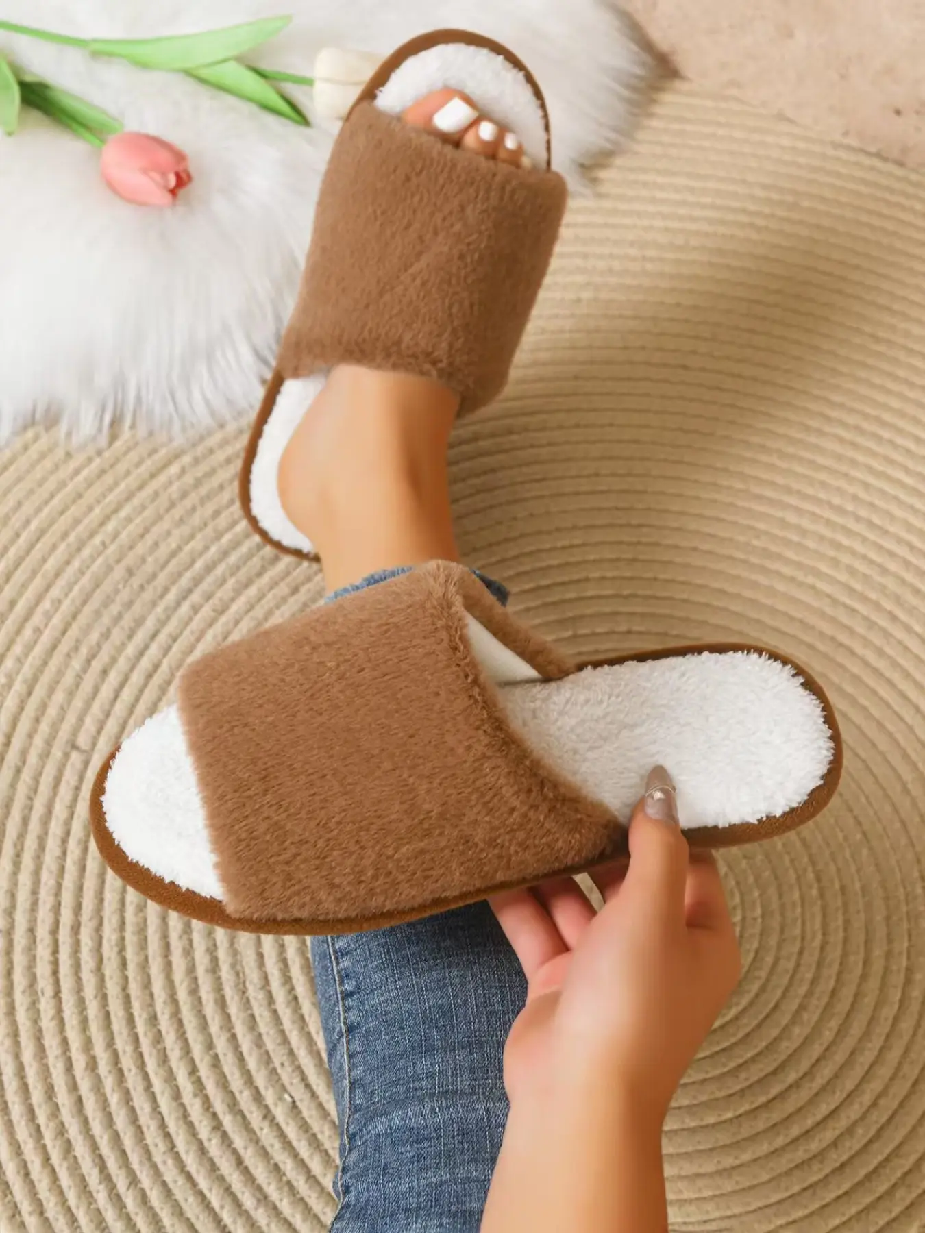 Warm Soft Lamb Wool Slippers, Anti-Slip Lightweight Thick Sole, Fuzzy Lining Insulated Warmth, Quiet Comfort Home Shoes Unisex, Indoor slippers, Footwear