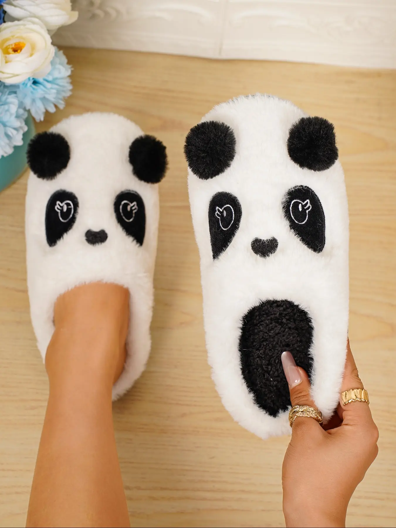 Cute Women's Home Slippers, Soft Plush Panda Design, Cozy and Warm, Comfortable Indoor Shoes, Perfect for Fall & Winter Seasons