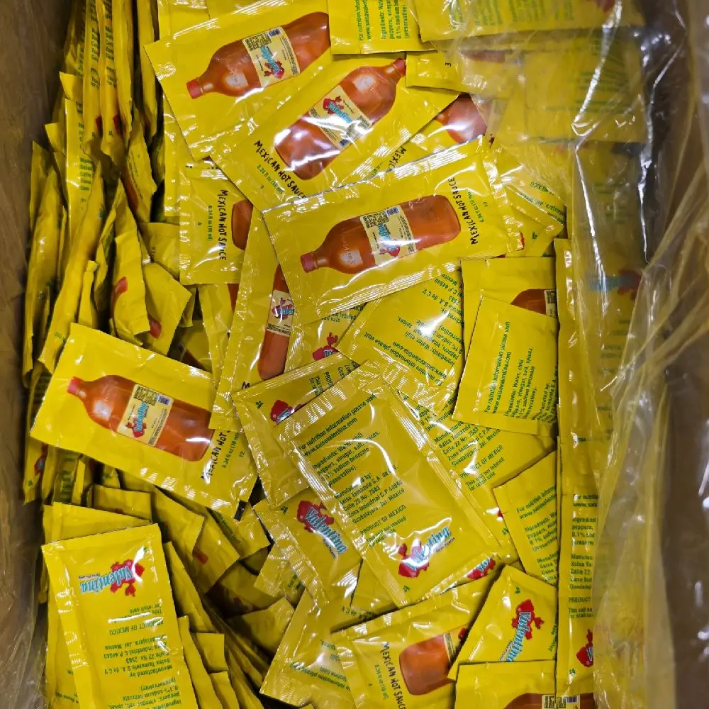 Valentina Salsa Picante Single Packets (10g each) – Authentic Mexican Hot Sauce 900 pieces