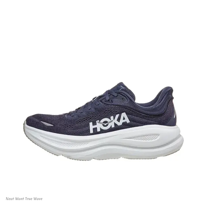 Low-Profile Running Shoes with Midnight Blue Knit Upper and Cream Accent Midsole