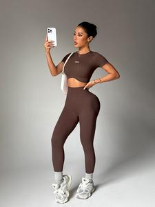 high elastic seamless women's sports set, comfortable yoga leggings for active lifestyle, fashionable gym apparel, workout sportswear