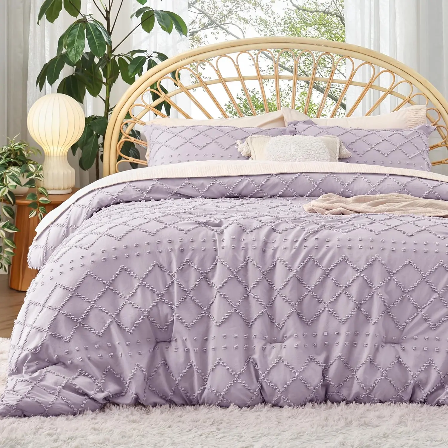 Queen Comforter Set - Lavender Boho Tufted Breathable Microfiber Bedding, 3-Season Farmhouse Style, Fluffy with 2 Pillow Shams, Breathable Duvet Set, Microfiber Bedding Set