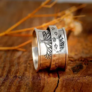 Carved leaf rotating ring Tree of Life rotating decompression ring for daily use