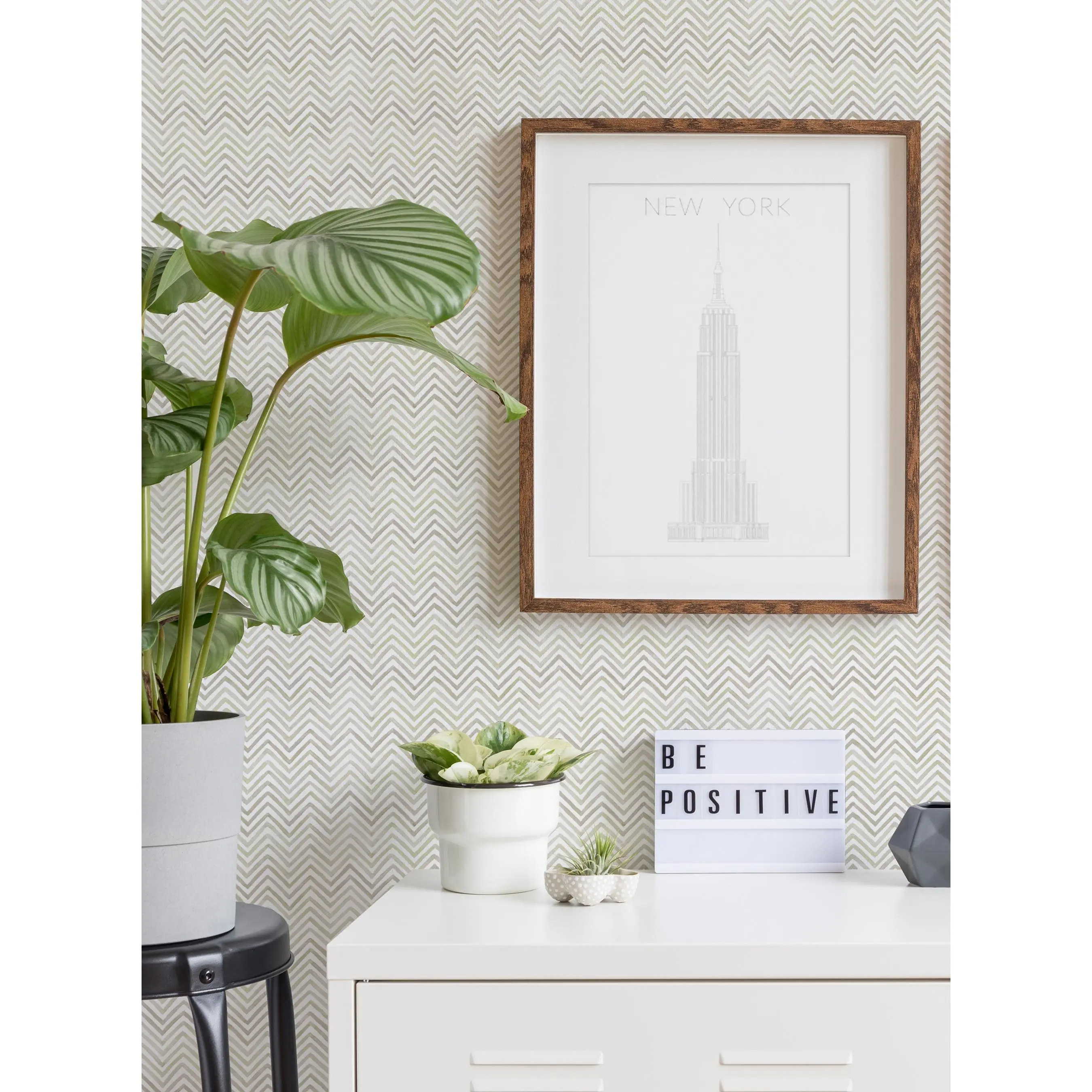 Peel and Stick Watercolor Chevron Wallpaper, Geometric Accent Wall Wallpaper with Bold Lines and Gentle Brushstrokes, Every 24 Inches