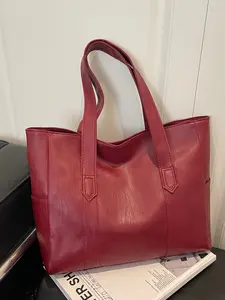 Retro distressed shoulder tote bag, daily commuter handbag, simple, classic and versatile with multiple colors to choose from, casual and fashionable, niche design suitable for daily travel, shopping, etc.