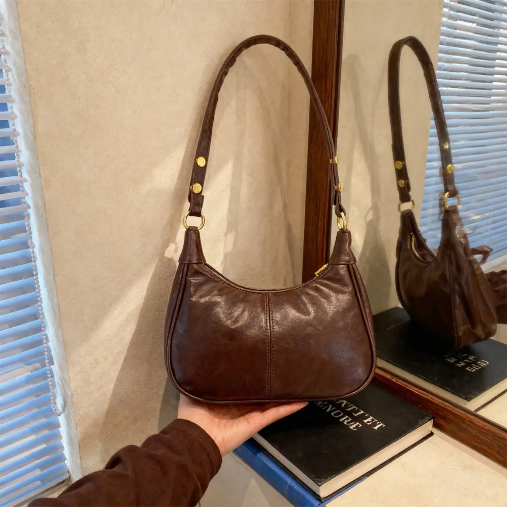 Retro Crescent Shoulder Bag Small Hobo Handbag With Zipper Closure For Women Daily Travel Gift