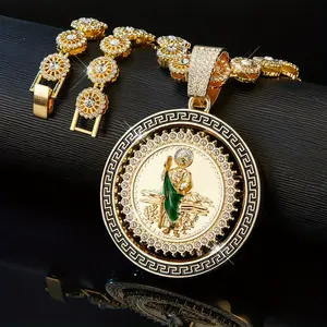 Gold Rotatable San Judas Tadeo Pendant Necklace, Inlaid with Synthetic Zirconia, Hip Hop Pendant Necklace for Men and Women, Couple Anniversary Gift, Boyfriend Gift, Father's Day Birthday Gift, Gift Box