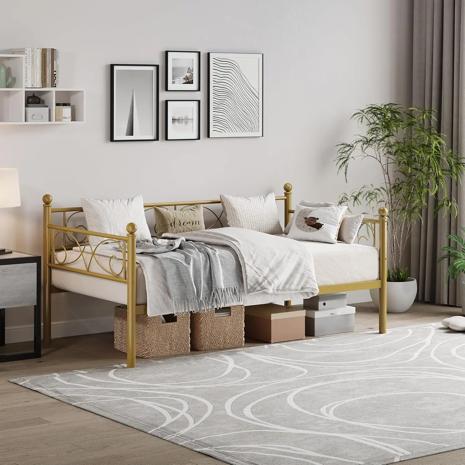 Twin Size Gold Metal U-Shape Daybed with Floral Headboard, Sturdy Frame, Heavy-Duty Steel Slats Support, Multi-Use Sofa Bed Frame for Living Room, Guest Room, Elegant Indoor Furniture, Daybed Frame
