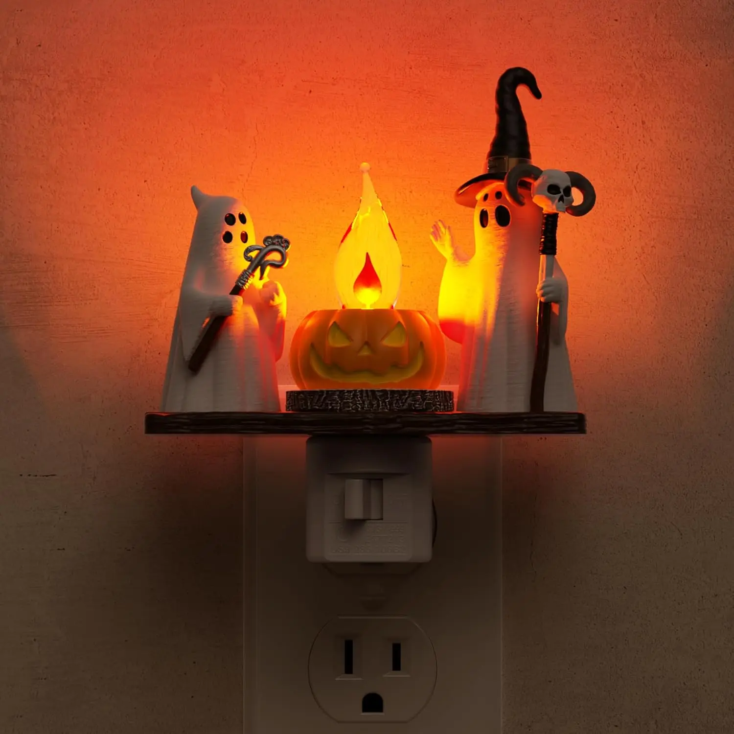 DORESSHOP Halloween Night Light, Ghost Campfire Nightlight Gift, Campfire Flickering Night Lights Plug into Wall, Halloween Decorations for Kids Adults