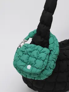 Super Mini Quilted Makeup Bag, Handbag Position Opens as Hanging Piece, Suitable for Students & Adults, Perfect Gift Idea