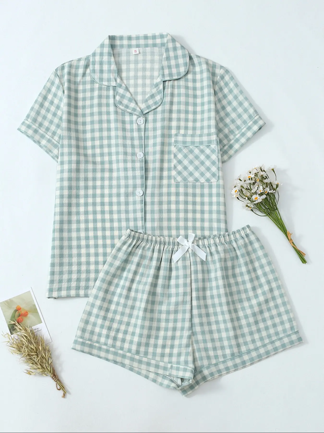 Women's Gingham Check Print Woven Fabric Crop Shirt & Shorts Pyjama, Casual Comfy Feminine Lightweight Short Sleeve Collared Fitted Top & Shorts PJ Set, Matching Pajama Set, Ladies Sleepwear for Summer, Loungewear, Homewear, Pajamas, Womenswear
